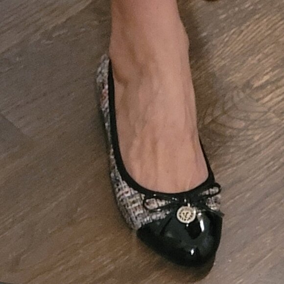 Anne Klein, size 6 ballet flat multi colored - Picture 1 of 4